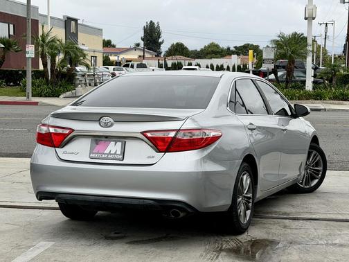 2015 Toyota Camry SE