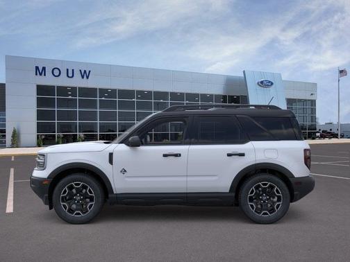 Space White Metallic 2026 Ford Bronco Sport Outer Banks