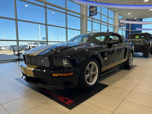 2006 Ford Mustang Base