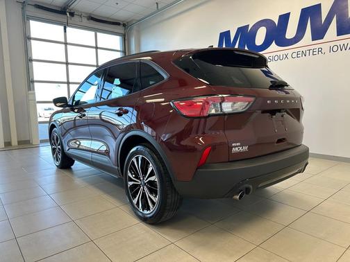 2021 Ford Escape SE