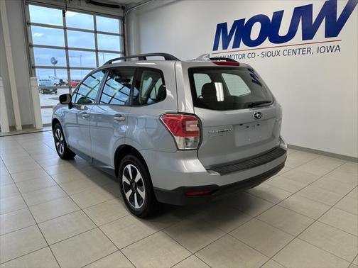2017 Subaru Forester 2.5i