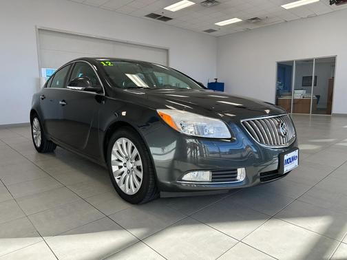 2012 Buick Regal Premium 1