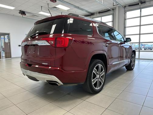 2018 GMC Acadia Denali