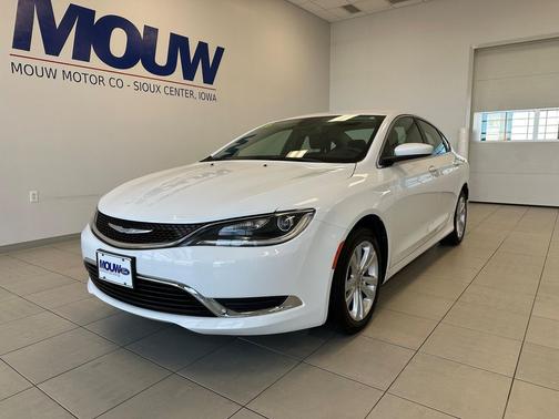Bright White Clearcoat 2015 Chrysler 200 Limited