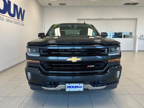 Black 2017 Chevrolet Silverado 1500 2LT
