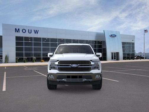Star White Metallic Tri-Coat 2026 Ford F-150