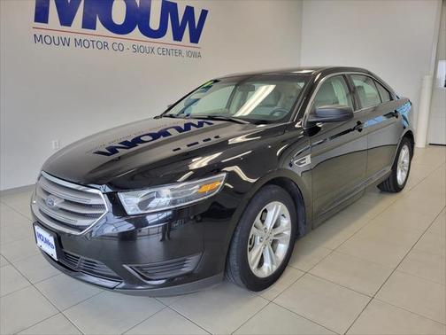 2018 Ford Taurus SE