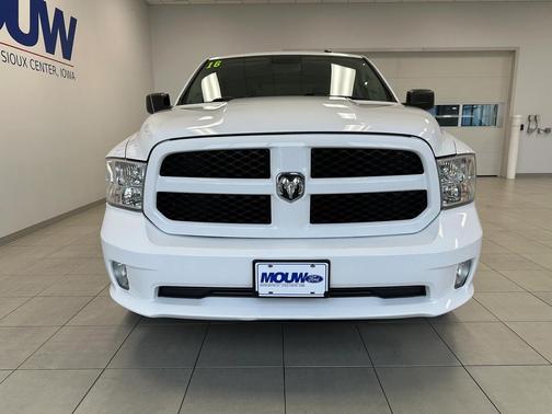 2016 RAM 1500 Tradesman/Express