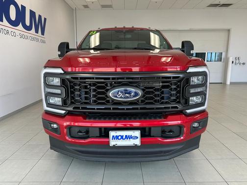 2023 Ford F-350 XLT