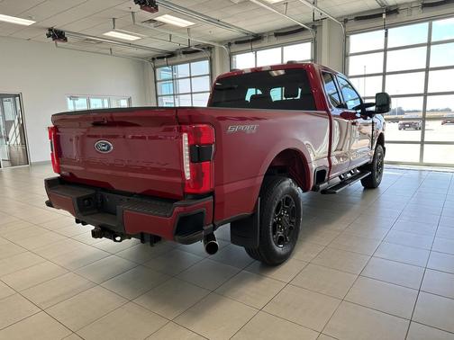 2023 Ford F-350 XLT