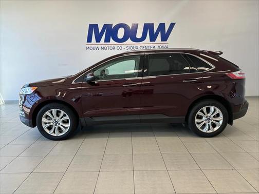 2020 Ford Edge Titanium