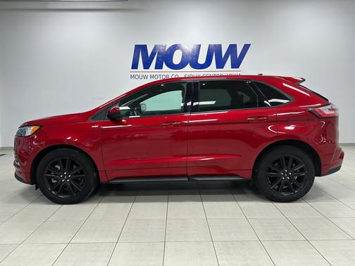 2022 Ford Edge ST Line