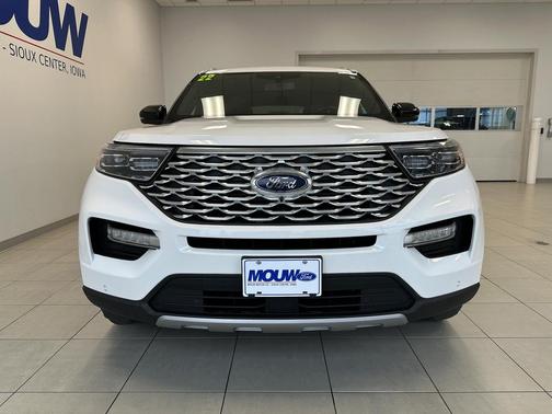 2022 Ford Explorer Platinum