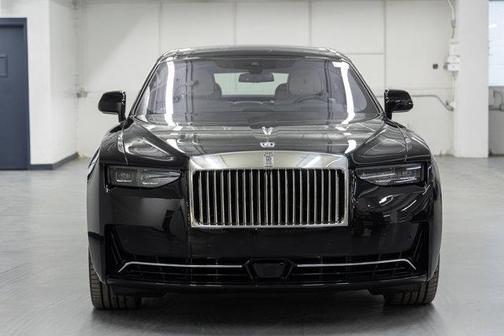 2025 Rolls-Royce Ghost Sedan
