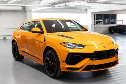2024 Lamborghini Urus S