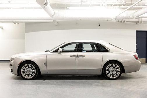 2022 Rolls-Royce Ghost 