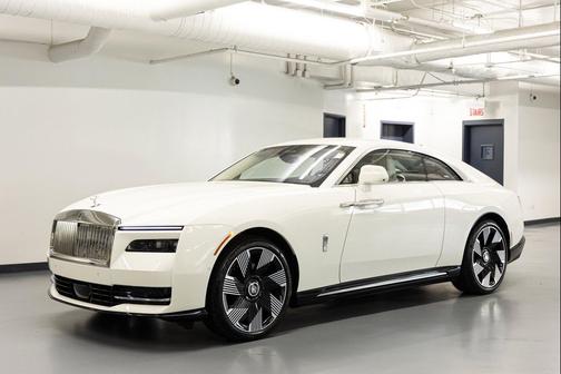 English White 2024 Rolls-Royce Spectre