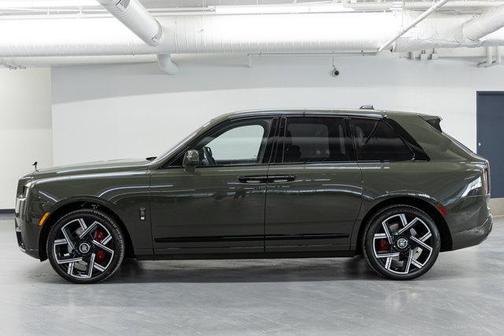 2025 Rolls-Royce Cullinan Black Badge