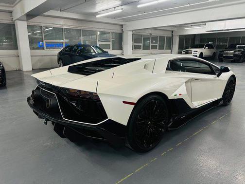 2022 Lamborghini Aventador SVJ LP 780-4 Ultimae