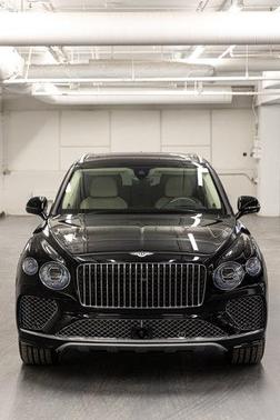 2025 Bentley Bentayga V8