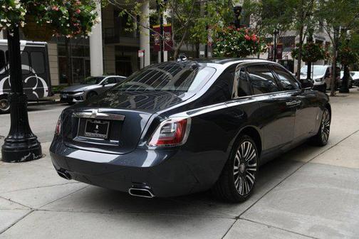 2024 Rolls-Royce Ghost 