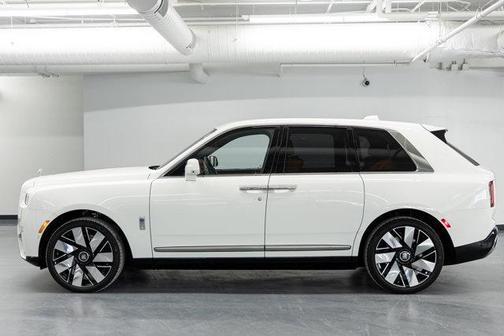 2026 Rolls-Royce Cullinan BLKBDGE