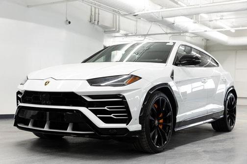 2021 Lamborghini Urus Base