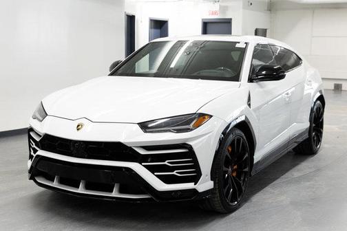2021 Lamborghini Urus Base