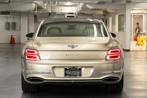 LIGHT_GAZELLE 2026 Bentley Flying Spur