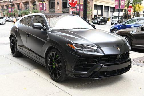 2021 Lamborghini Urus Graphite Capsule