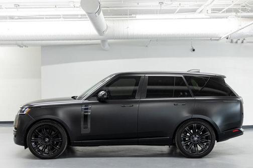 2023 Land Rover Range Rover Autobiography
