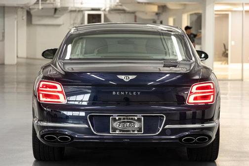 Dark Sapphire 2022 Bentley Flying Spur V8