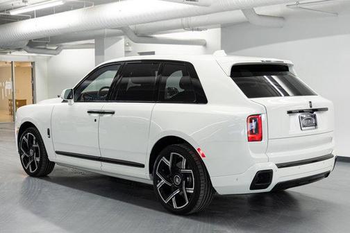 2026 Rolls-Royce Cullinan Black Badge