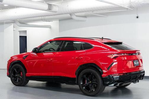 2019 Lamborghini Urus Base