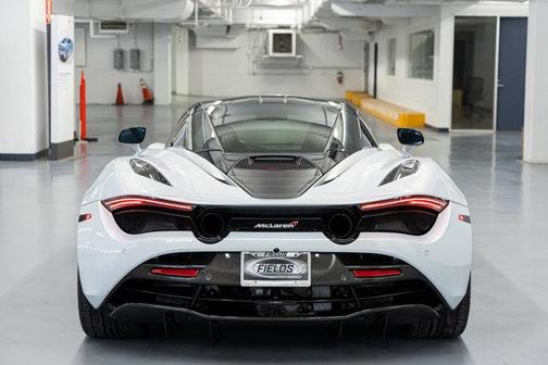 2018 McLaren 720S Base