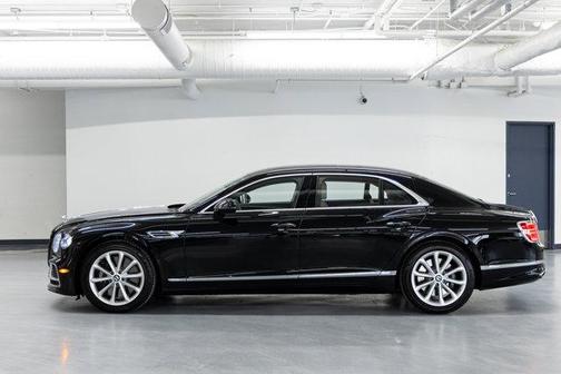 2023 Bentley Flying Spur V8