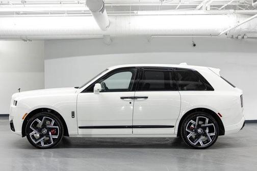 2026 Rolls-Royce Cullinan Black Badge