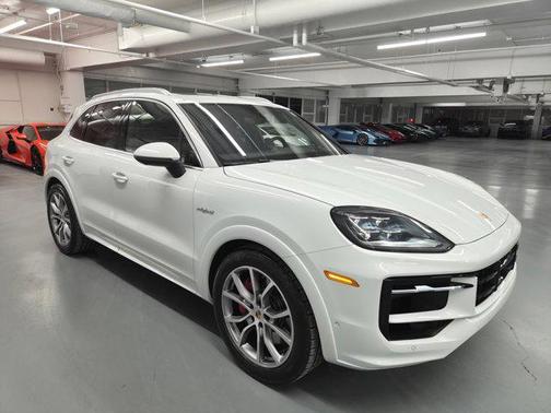 2025 Porsche Cayenne Cayenne S E-Hybrid