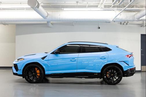Blu Cepheus Metallic 2024 Lamborghini Urus S
