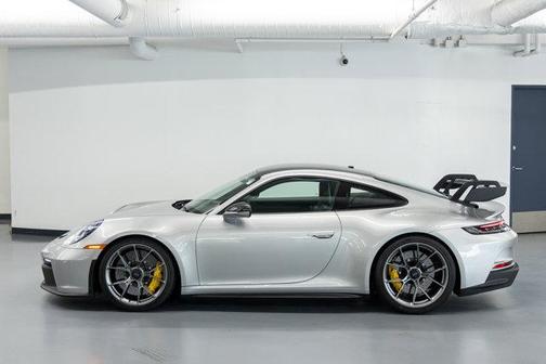 GT Silver Metallic 2022 Porsche 911 GT3