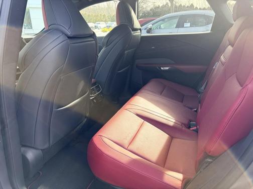 2023 Lexus RX 350 F SPORT Handling