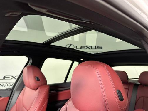 Mineral White Metallic 2024 BMW X3 M40i