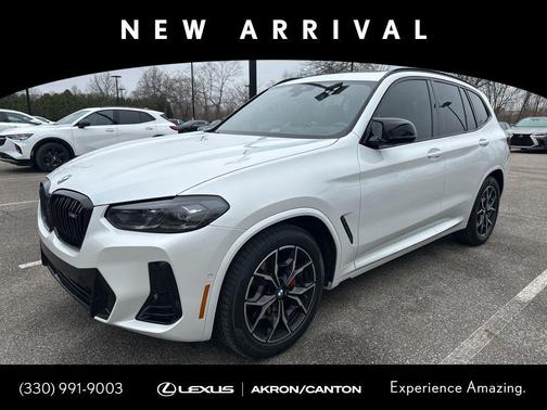 Mineral White Metallic 2024 BMW X3 M40i