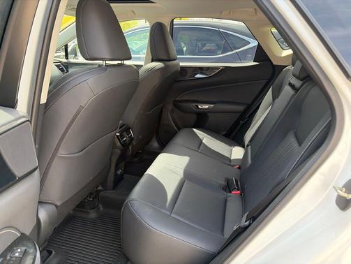 Eminent White Pearl 2025 Lexus NX 350 Premium
