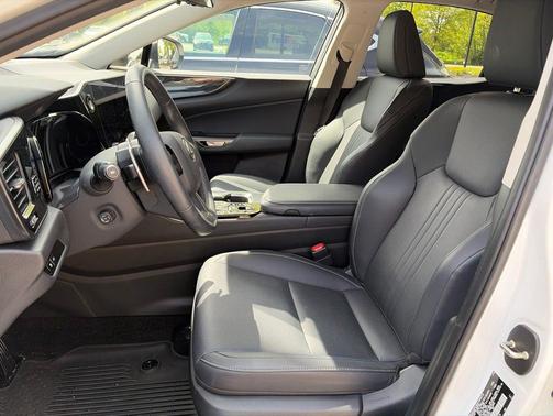 Eminent White Pearl 2025 Lexus NX 350 Premium