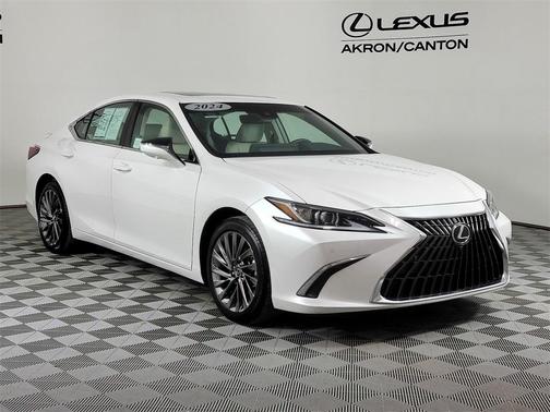 2024 Lexus ES 300h Luxury