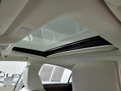 2024 Lexus ES 300h Luxury