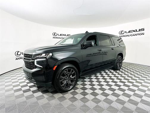 2023 Chevrolet Suburban RST
