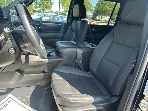 2023 Chevrolet Suburban RST