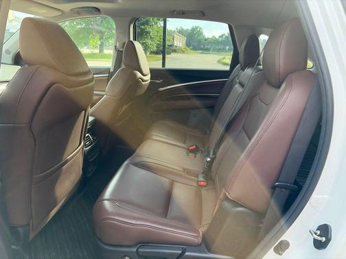White Diamond Pearl 2018 Acura MDX 3.5L w/Technology Package